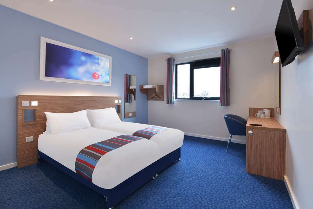 Travelodge Peterborough Alwalton Room photo